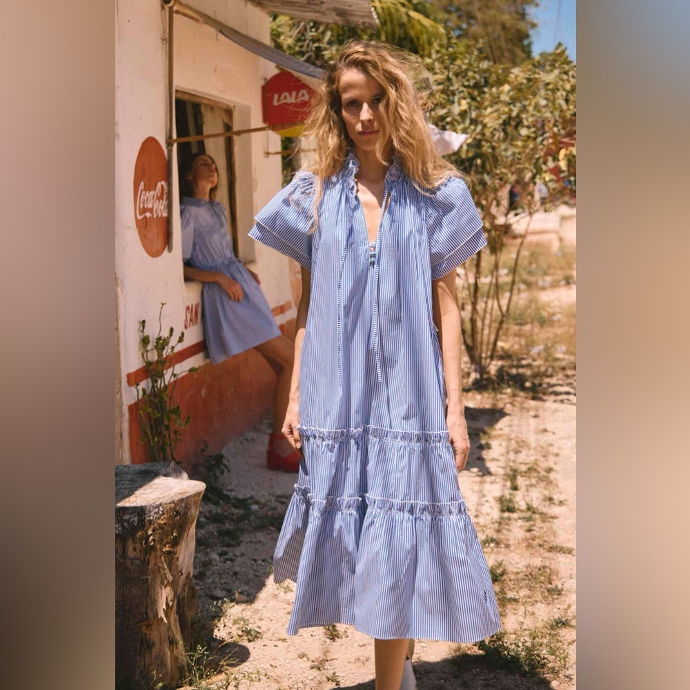 NWT HUNTER BELL Matthews Light Blue Stripe